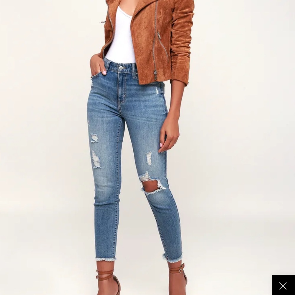 NWT CLARA MEDIUM BLUE HIGH-WAISTED DISTRESSED SKINNY JEANS